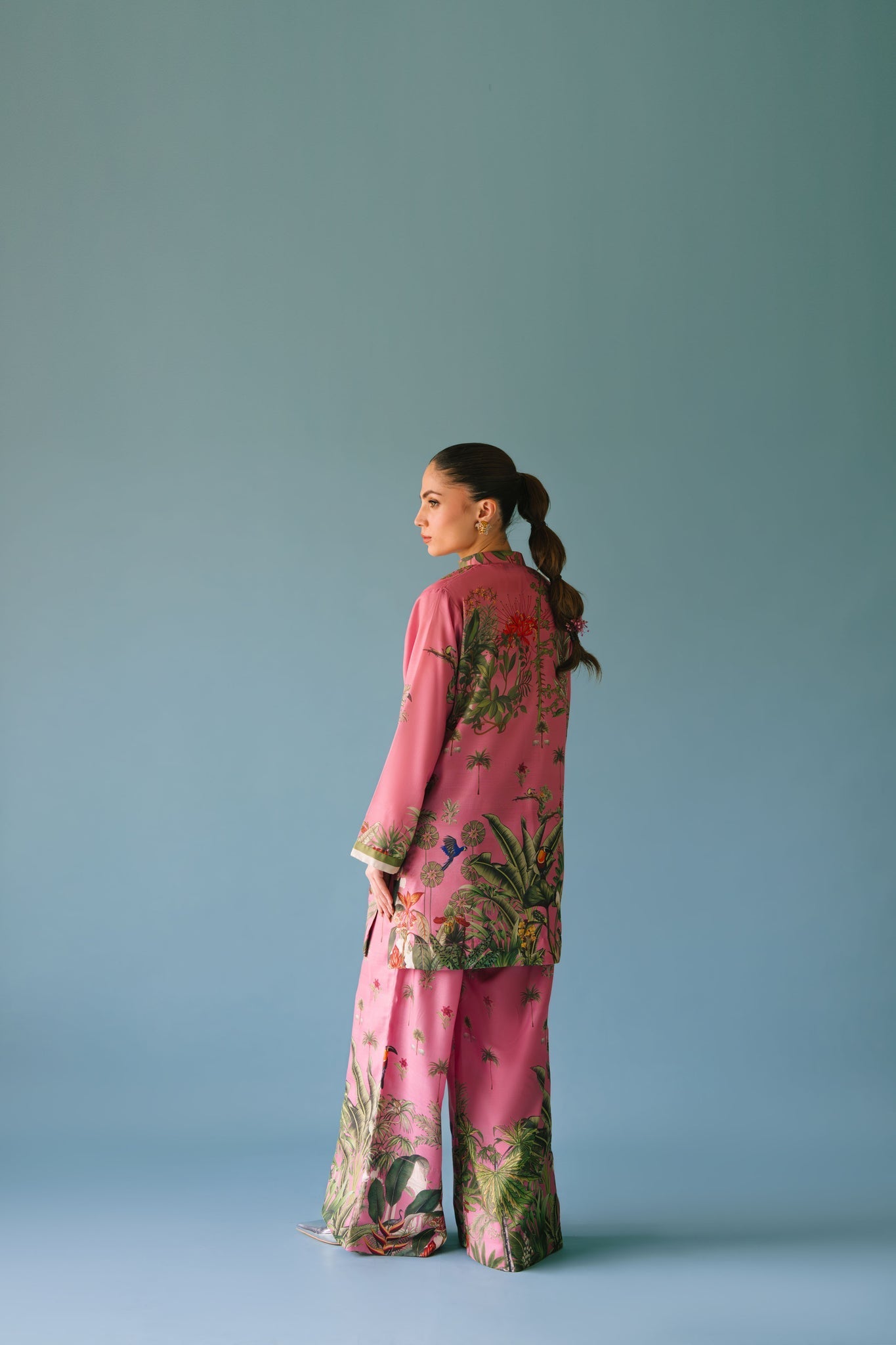 Sammy K | Lawn Pret 25 |Enchanting garden - Official Sammy K stockist in UK - Sakeena London