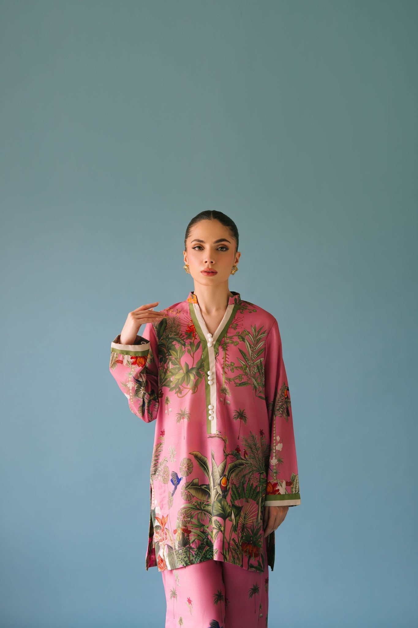 Sammy K | Lawn Pret 25 |Enchanting garden - Official Sammy K stockist in UK - Sakeena London