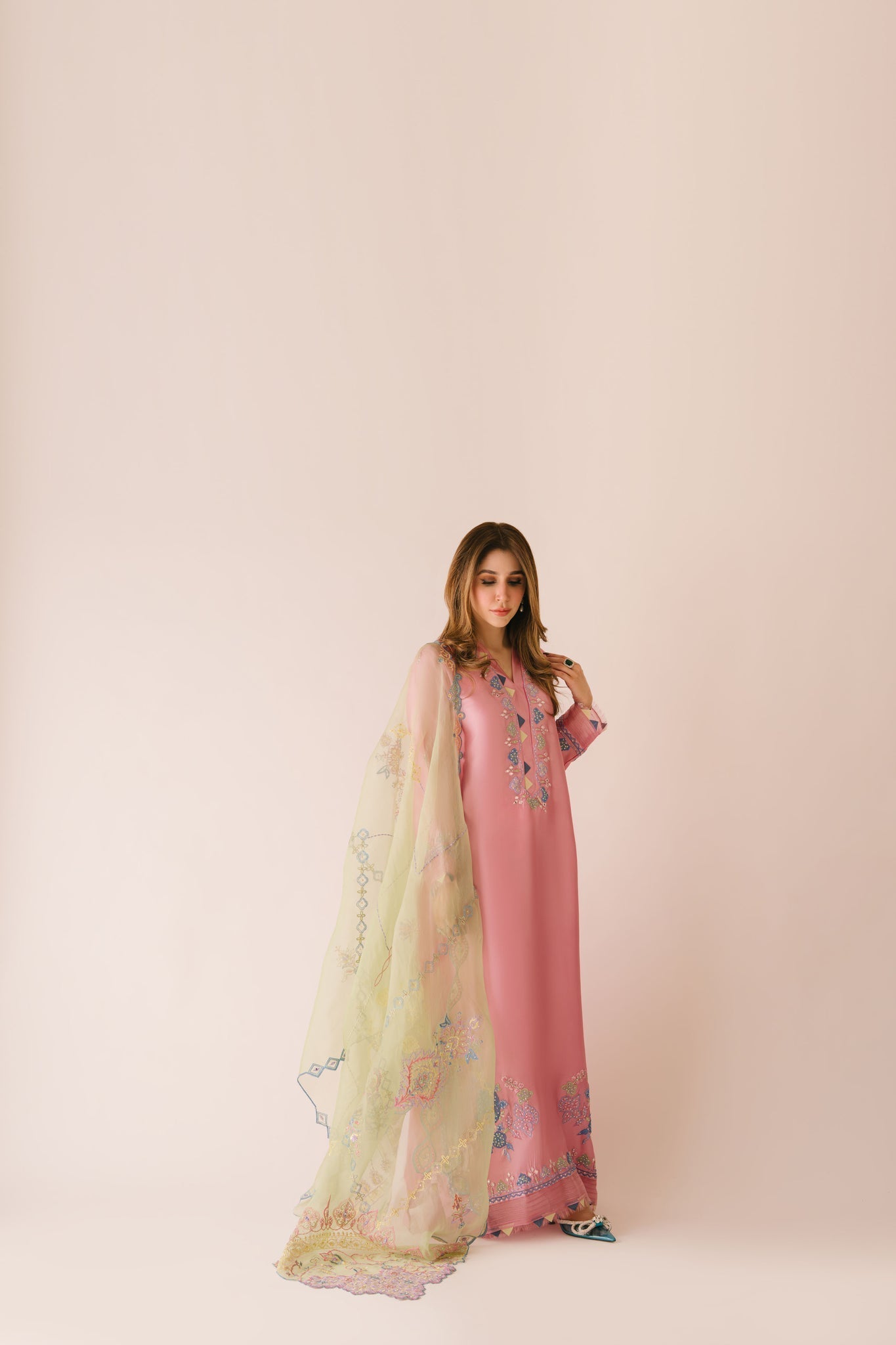 Sammy K | Aadat Festive Edition |Spray Rose - Official Sammy K stockist in UK - Sakeena London