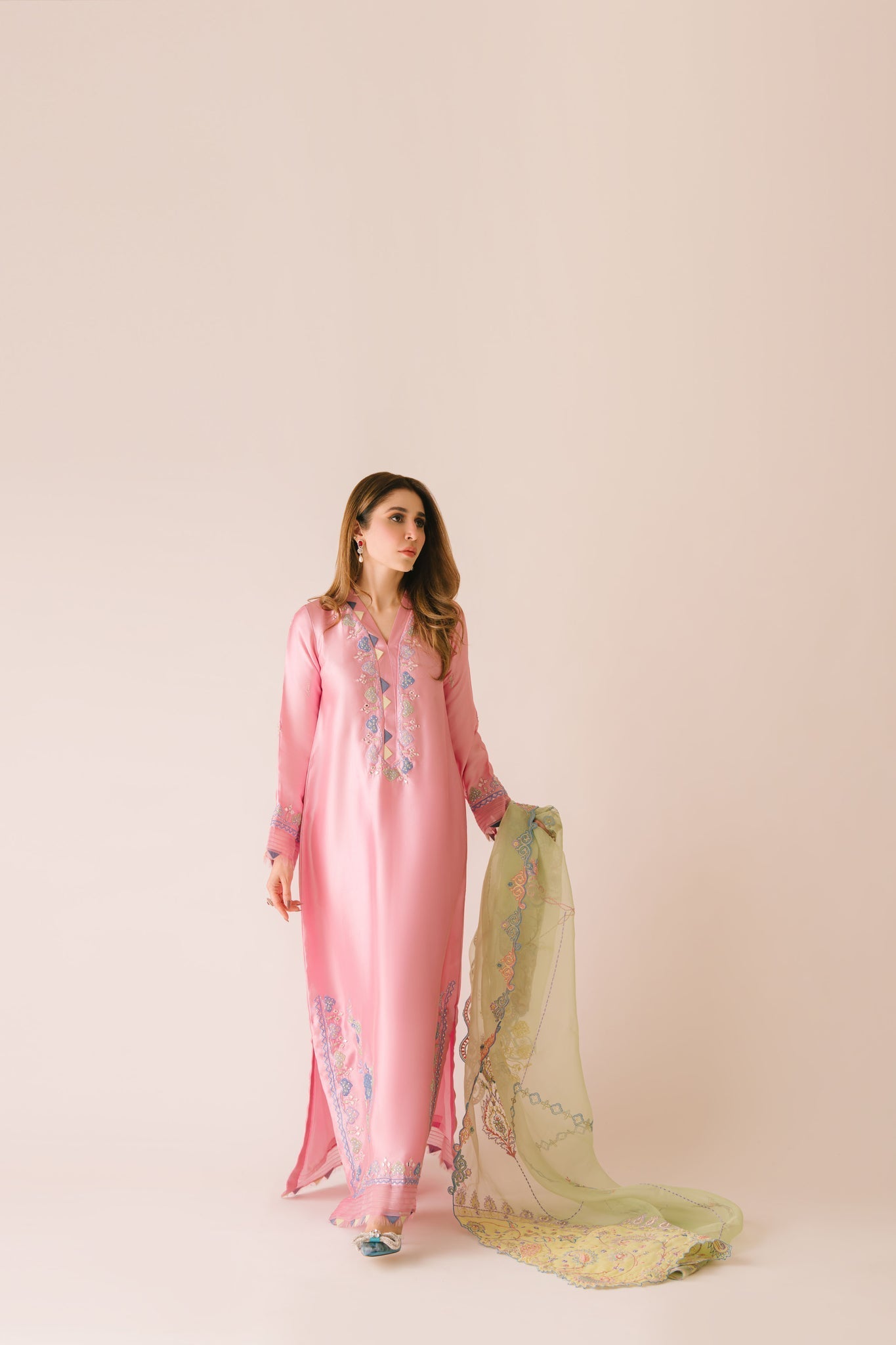 Sammy K | Aadat Festive Edition |Spray Rose - Official Sammy K stockist in UK - Sakeena London
