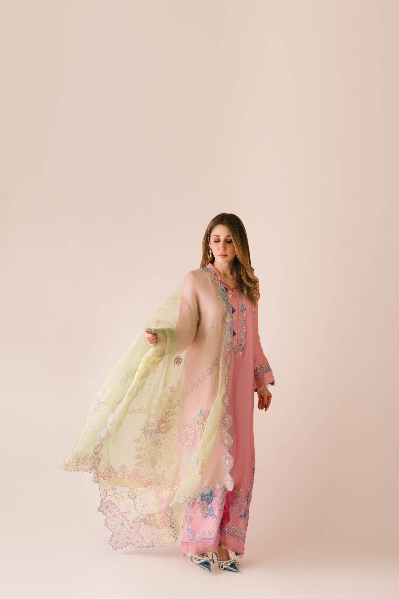 Sammy K | Aadat Festive Edition |Spray Rose - Official Sammy K stockist in UK - Sakeena London