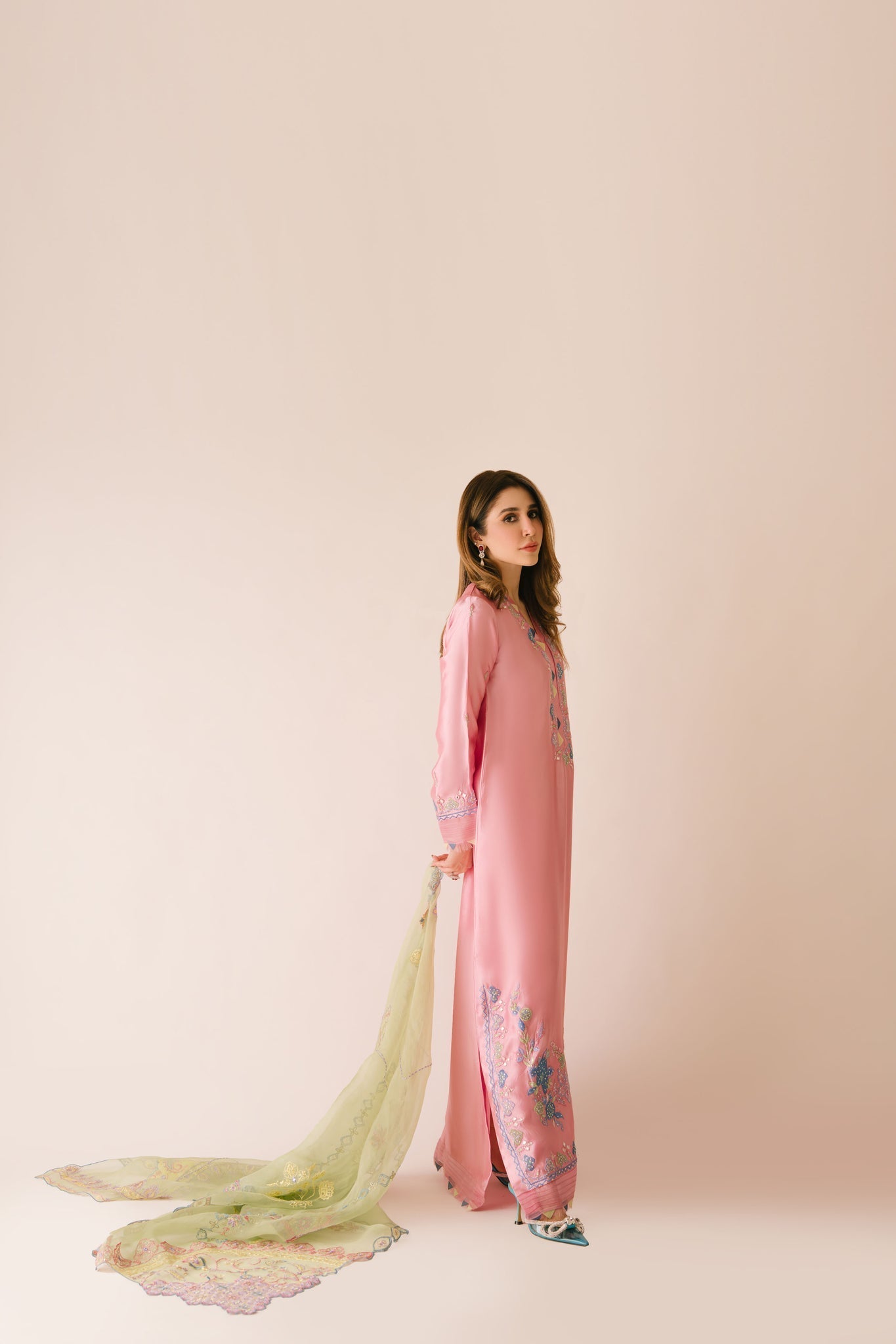 Sammy K | Aadat Festive Edition |Spray Rose - Official Sammy K stockist in UK - Sakeena London