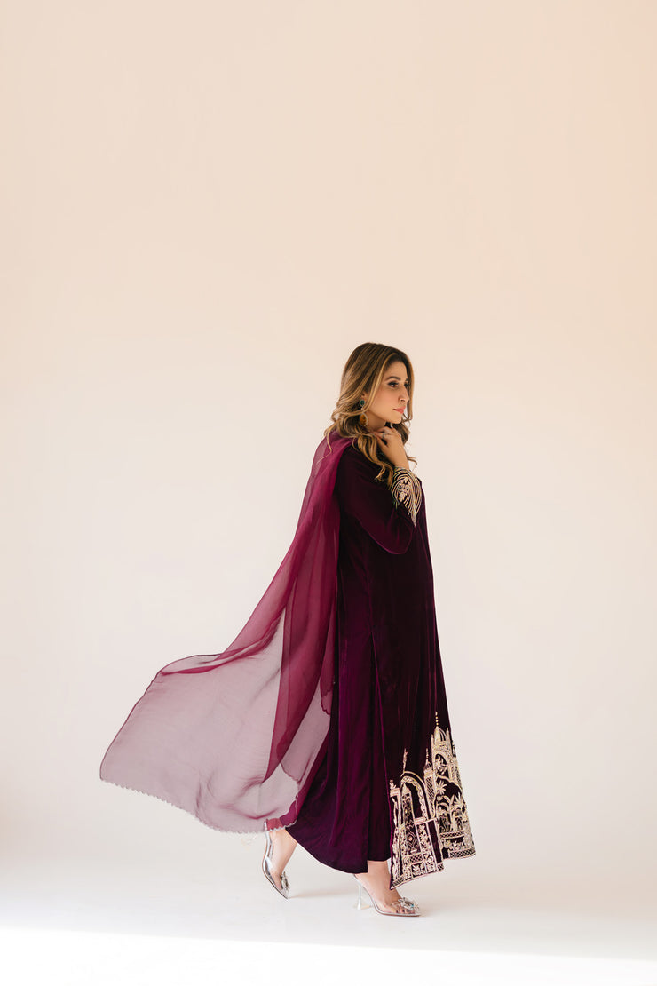 Sammy K | Velvet Festive Edit | Burgundy velvet monument outfit - Official Sammy K stockist in UK - Sakeena London