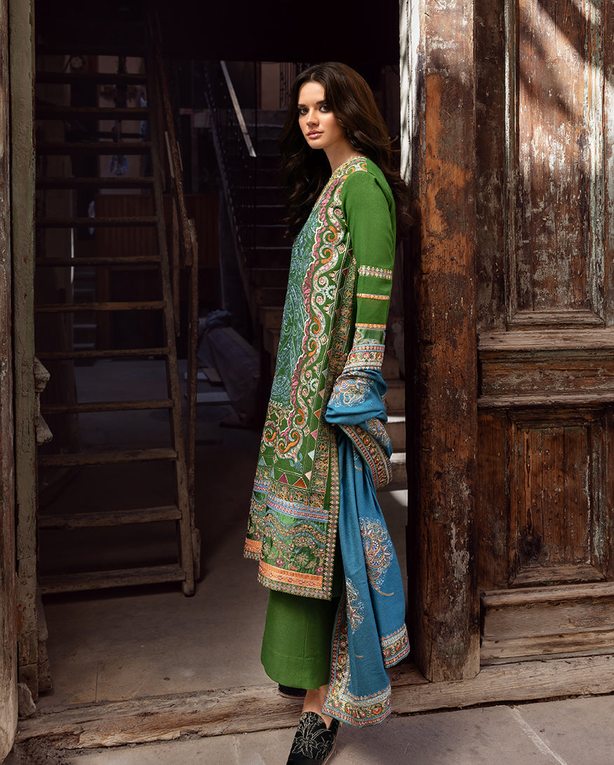 Esmel | Lueur Dorient | Nivalis - Official Esmel stockist in UK - Sakeena London