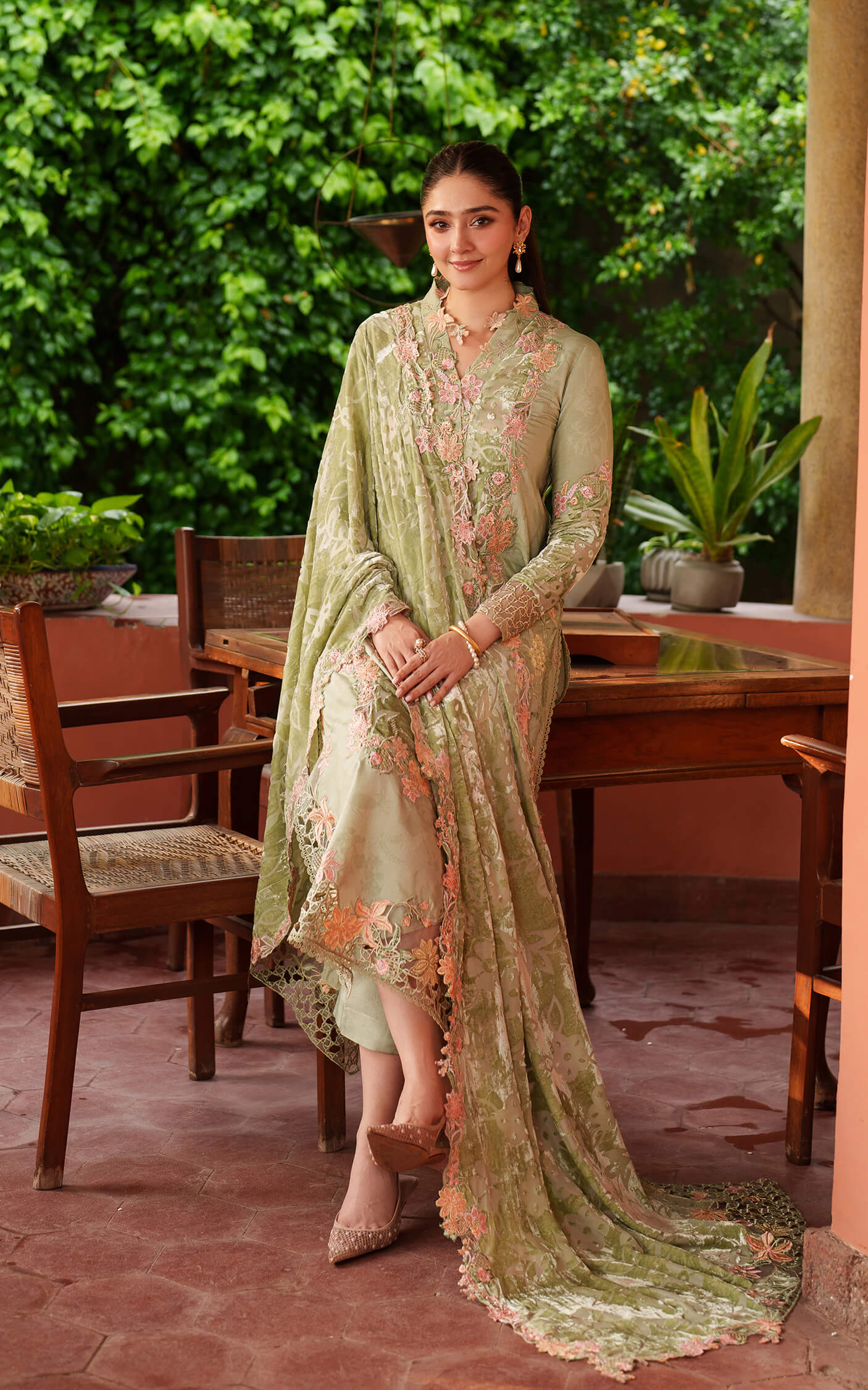 Asifa and Nabeel | Pashmina Luxe 25 | Noir LWC25-04 - Official Asifa and Nabeel stockist in UK - Sakeena London