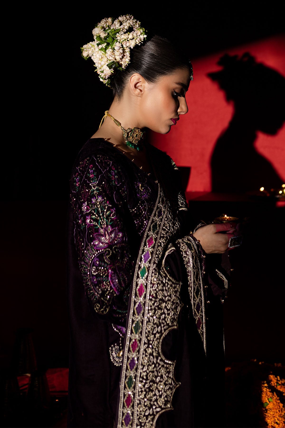 Nureh | Maya Velvet | NW-91 - Official Nureh stockist in UK - Sakeena London
