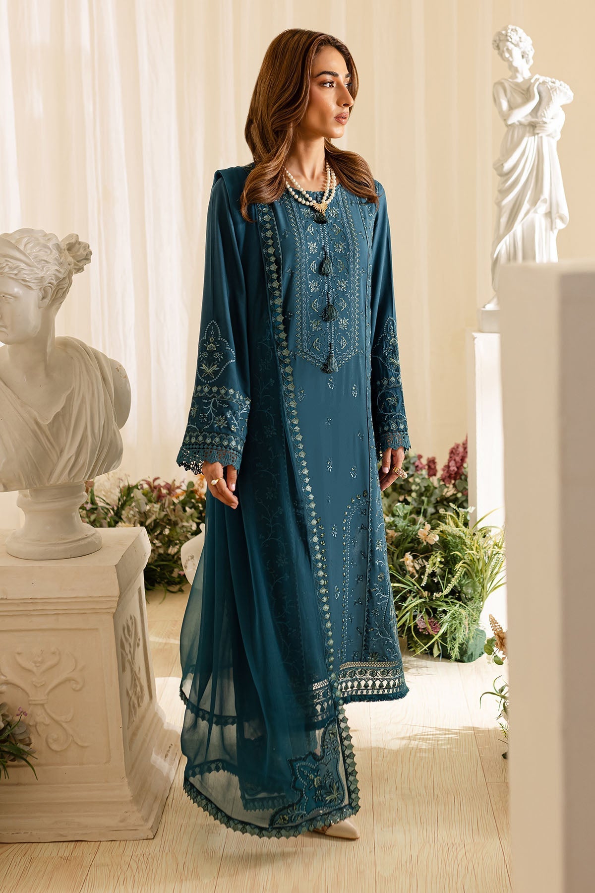 Nureh | Shades of Winter | NP-565 - Official Nureh stockist in UK - Sakeena London