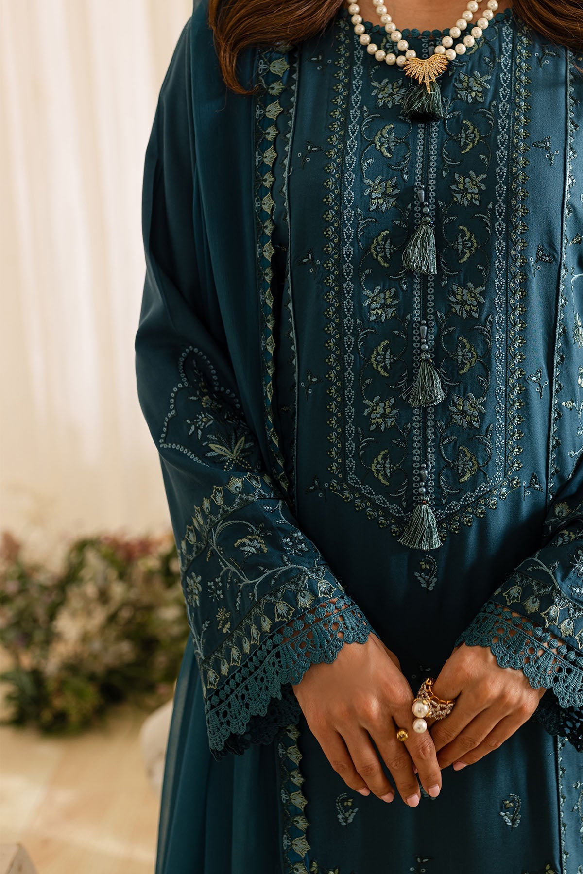 Nureh | Shades of Winter | NP-565 - Official Nureh stockist in UK - Sakeena London