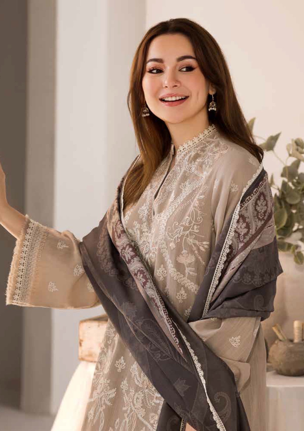 Winter Collection - Sobia Nazir - Winter Shawl - D#04A