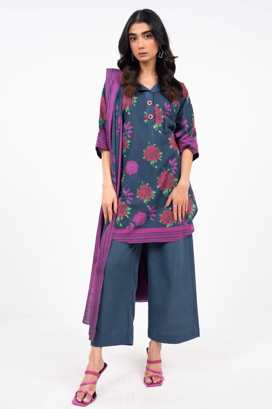Al Karam | Winter 24 | FW-31-24 - Official Alkaram stockist in UK - Sakeena London
