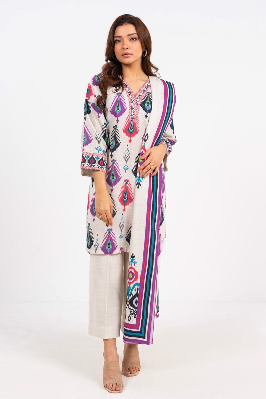 Al Karam | Winter 24 | PF-55-24 - Official Alkaram stockist in UK - Sakeena London