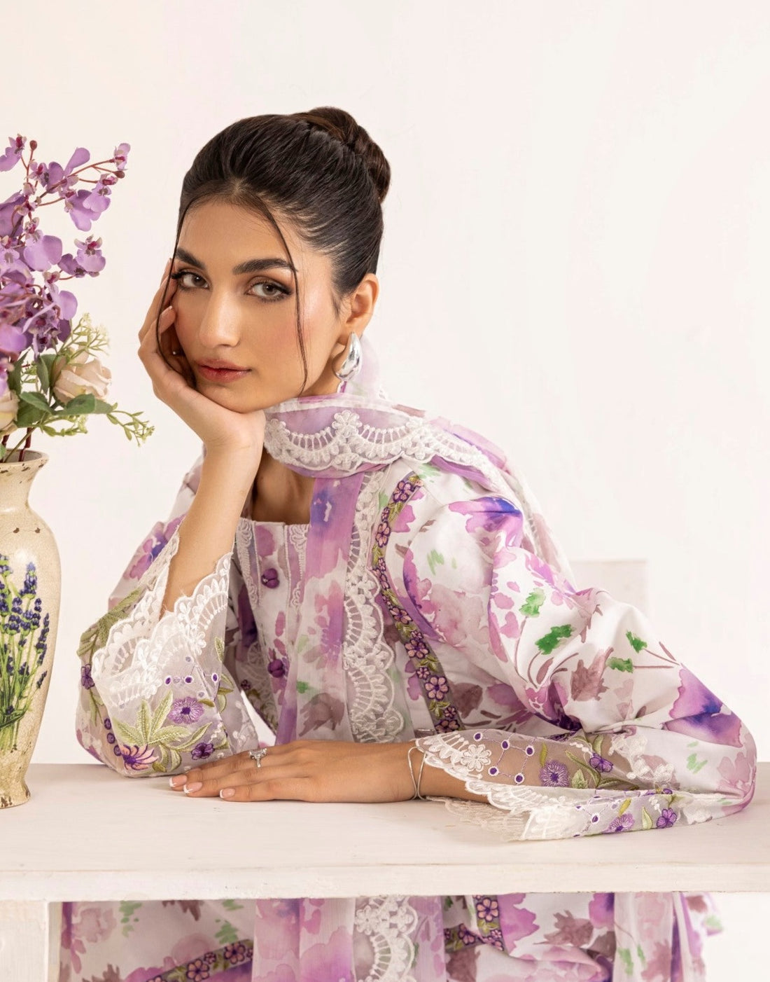Mohagni | Tulips 24 | PLS-128 - Official Mohagni stockist in UK - Sakeena London