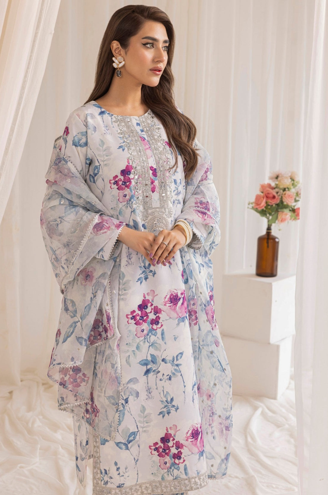 Mohagni | Tulips 24 | PLS-134 - Official Mohagni stockist in UK - Sakeena London