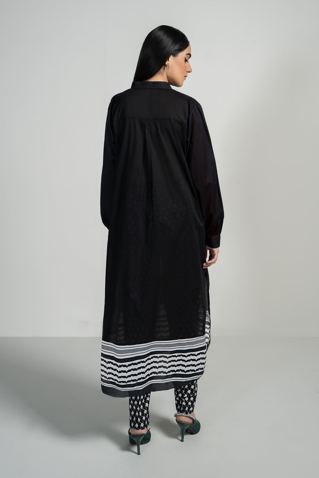 Maria B | Luxury Winter Pret 25 | PS-PF24-04-Black - Official Maria B stockist in UK - Sakeena London