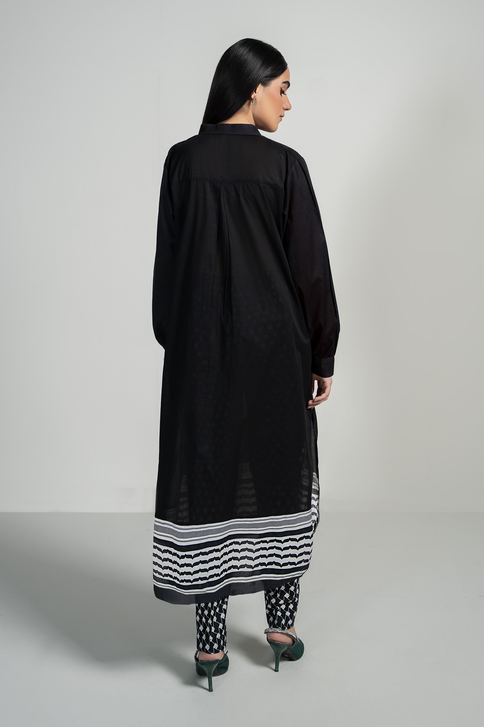 Maria B | Luxury Winter Pret 25 | PS-PF24-04-Black - Official Maria B stockist in UK - Sakeena London