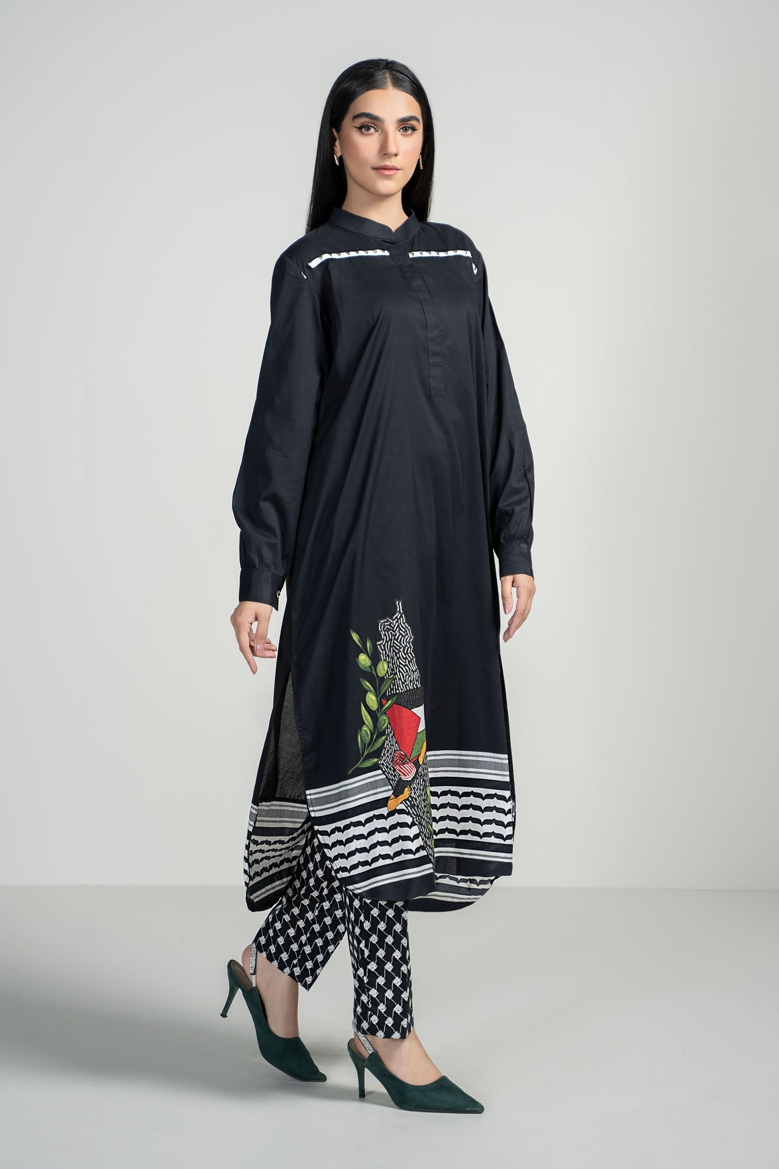 Maria B | Luxury Winter Pret 25 | PS-PF24-04-Black - Official Maria B stockist in UK - Sakeena London