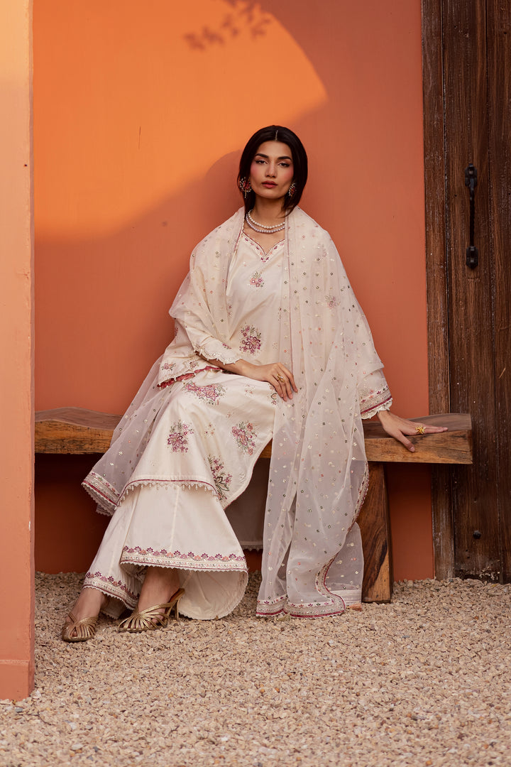 Batik | Winter 25 | Pearl Elora