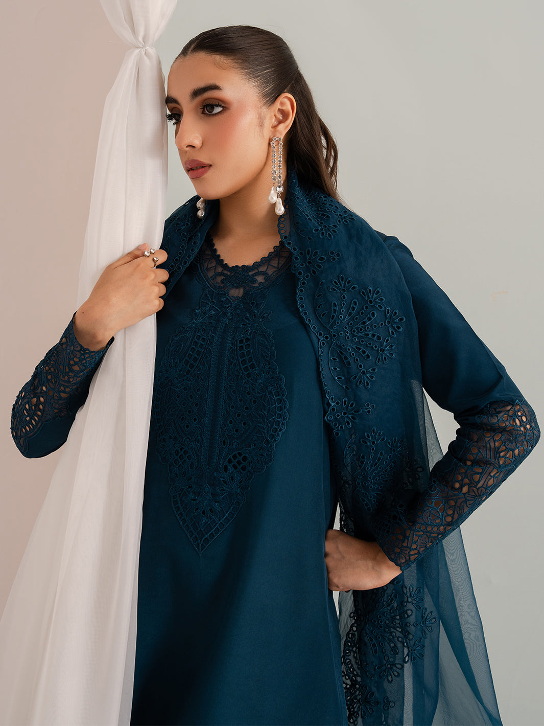 Izel | The Silk Chapter | Pebble - Official Izel stockist in UK - Sakeena London