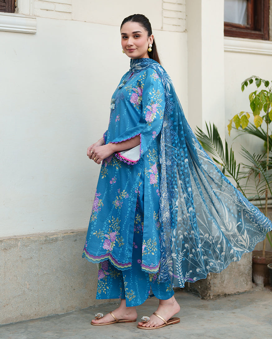 Roheenaz | Whispered Florals | Petal Drift