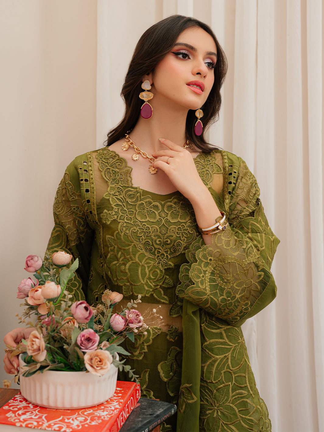 Mahnur | Allenura Luxury Lawn 24 | REVERIE - Official Mahnur stockist in UK - Sakeena London