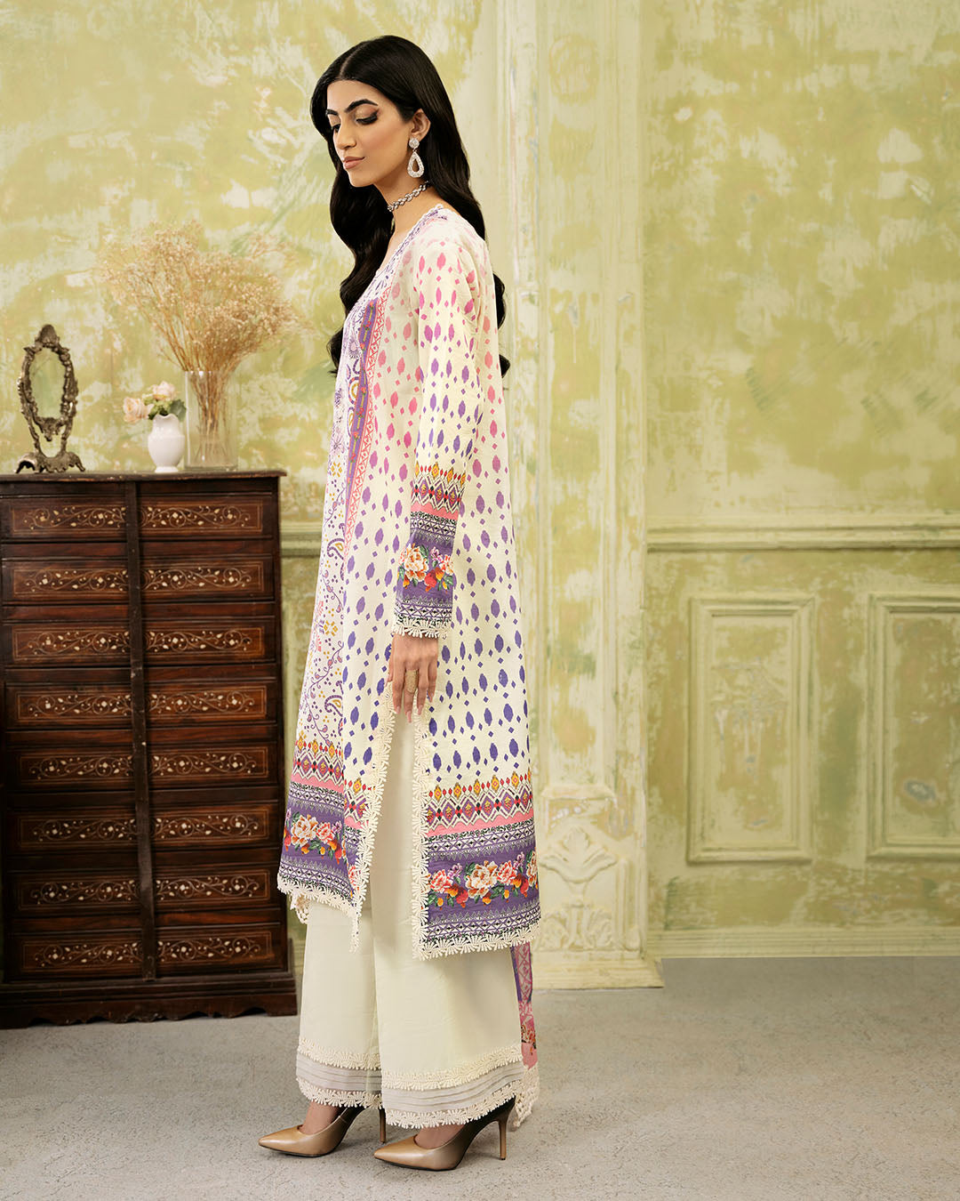 Roheenaz | Flora Printed Lawn | Evangeline - Official Roheenaz stockist in UK - Sakeena London