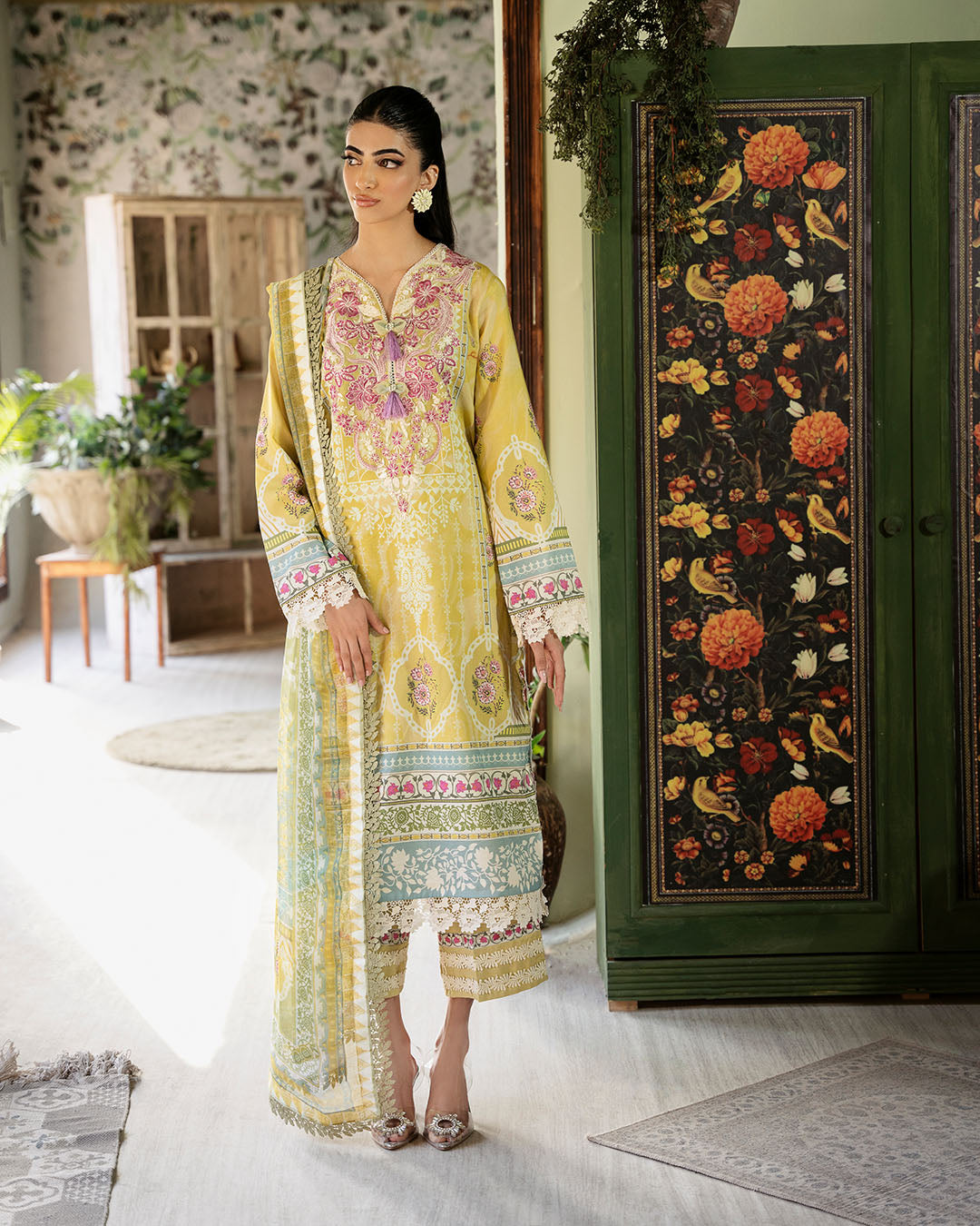 Roheenaz | Flora Printed Lawn | Mystique - Official Roheenaz stockist in UK - Sakeena London