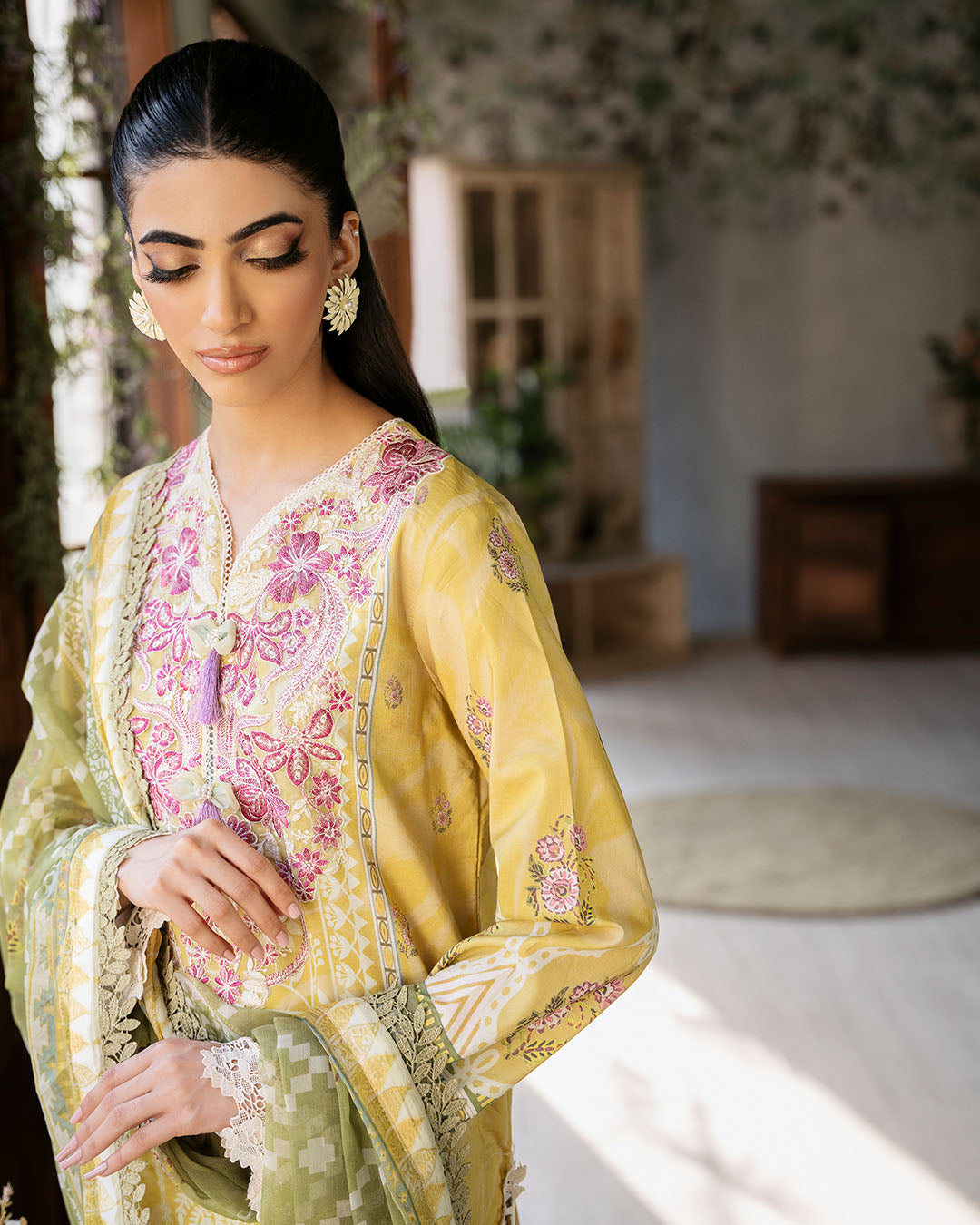 Roheenaz | Flora Printed Lawn | Mystique - Official Roheenaz stockist in UK - Sakeena London