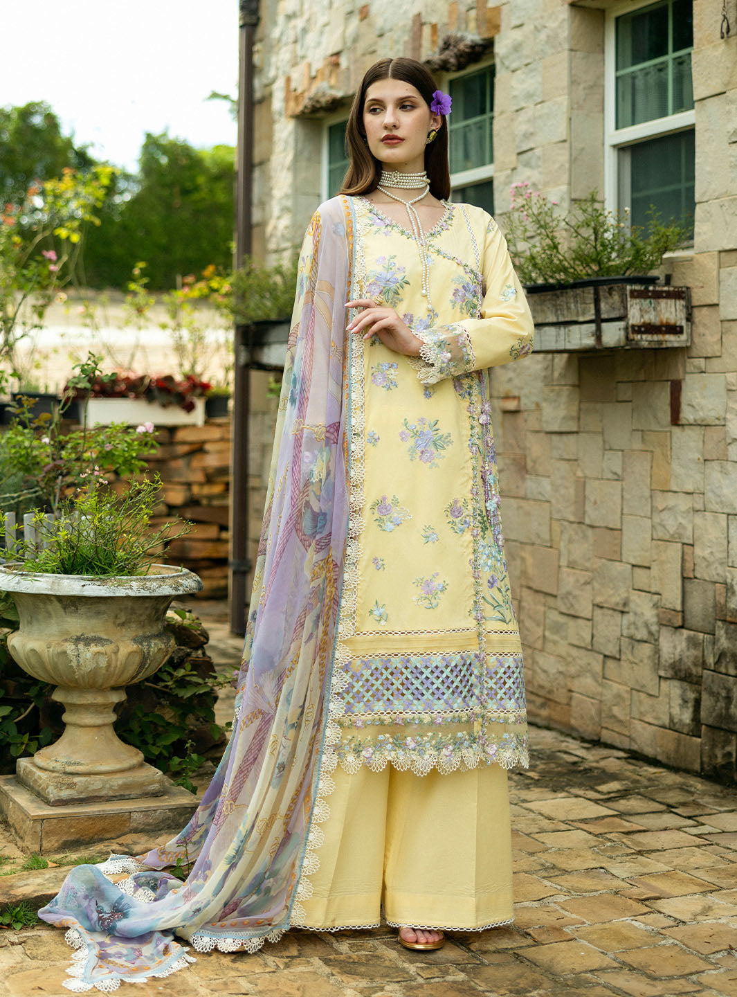 Roheenaz | Flanerie Lawn 25 | Gisele-4A - Official Roheenaz stockist in UK - Sakeena London
