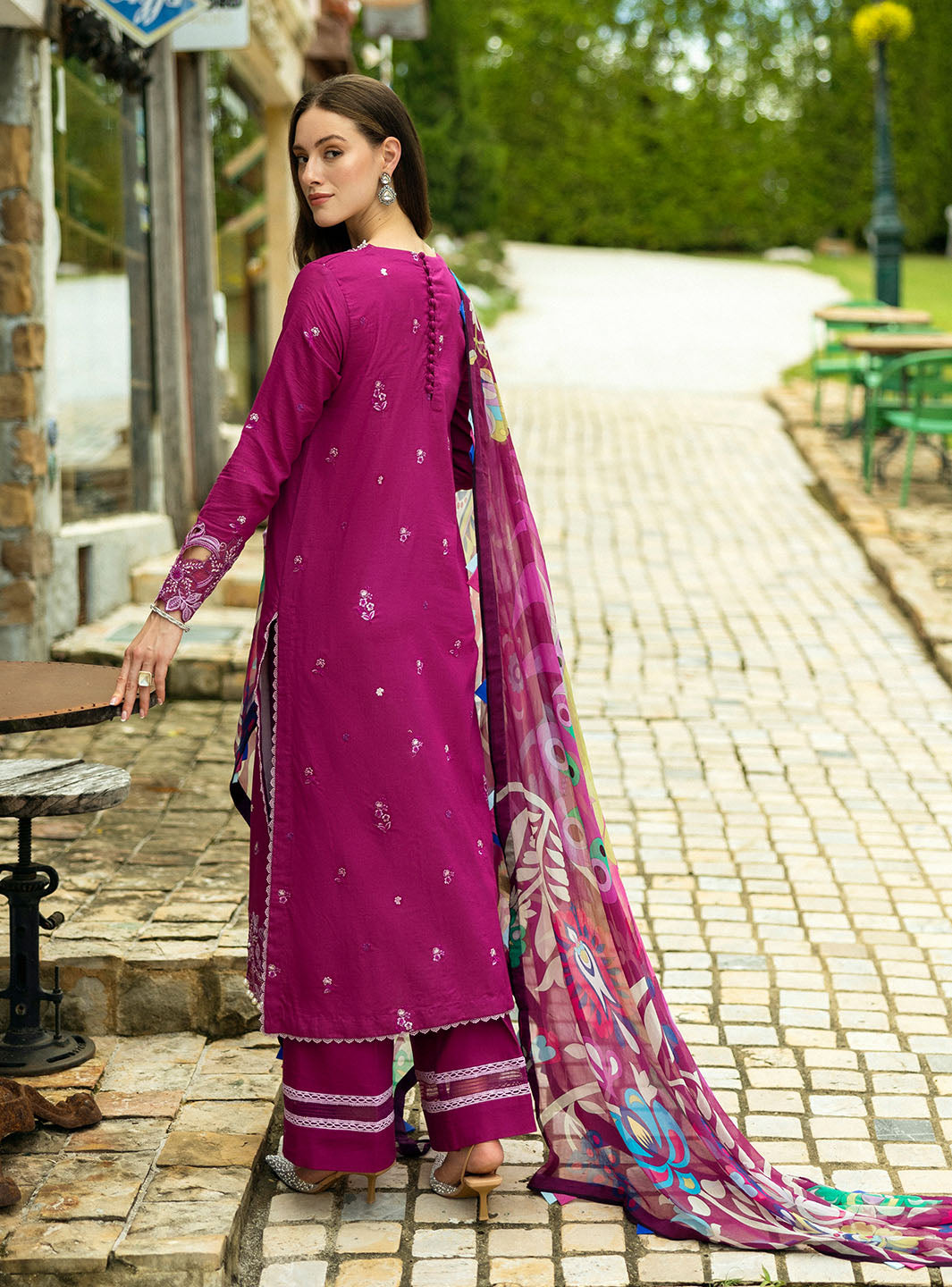 Roheenaz | Flanerie Lawn 25 | Claudia-6A - Official Roheenaz stockist in UK - Sakeena London