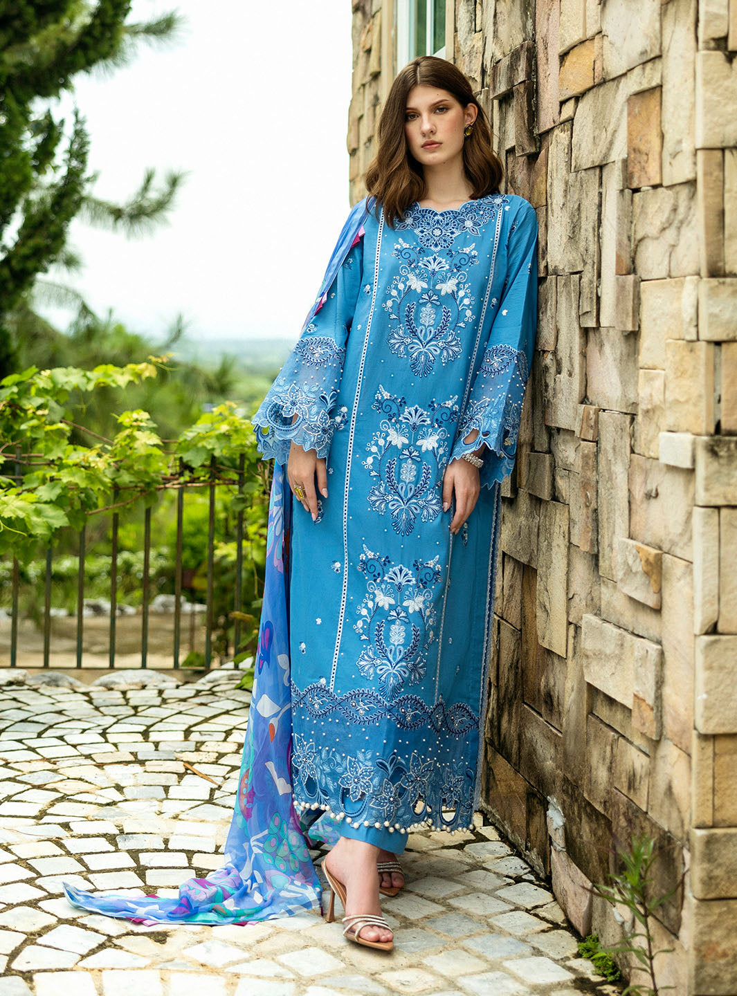 Roheenaz | Flanerie Lawn 25 | Noemi-6B - Official Roheenaz stockist in UK - Sakeena London