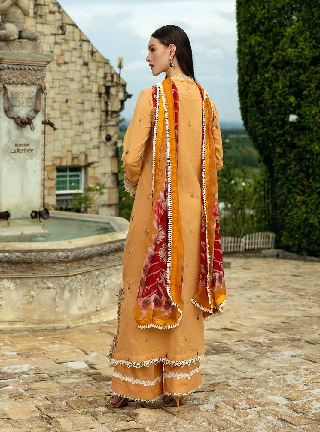 Roheenaz | Flanerie Lawn 25 | Patricia-8A - Official Roheenaz stockist in UK - Sakeena London