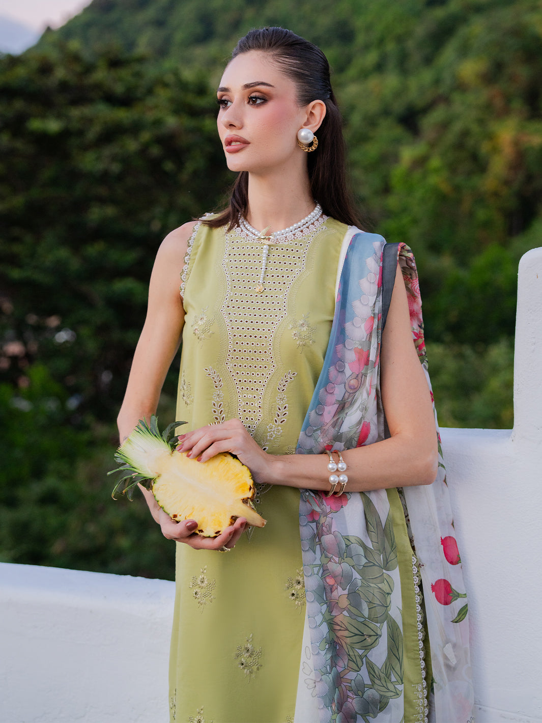 Izel | Dareen Luxury Lawn 26 | Ruhaab
