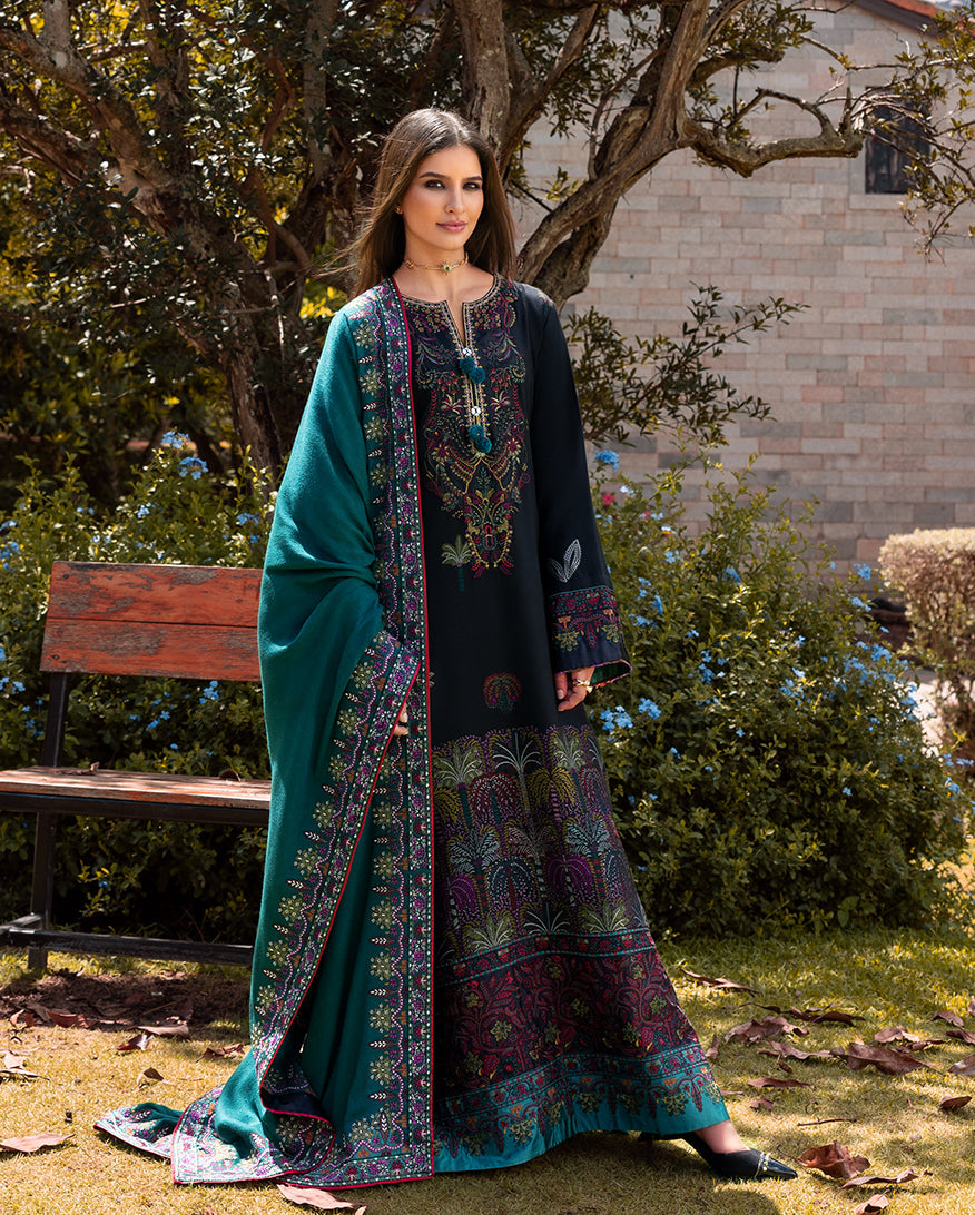 Mushq | Winter Broadway 25 | Radiant Solitude - Official Mushq stockist in UK - Sakeena London
