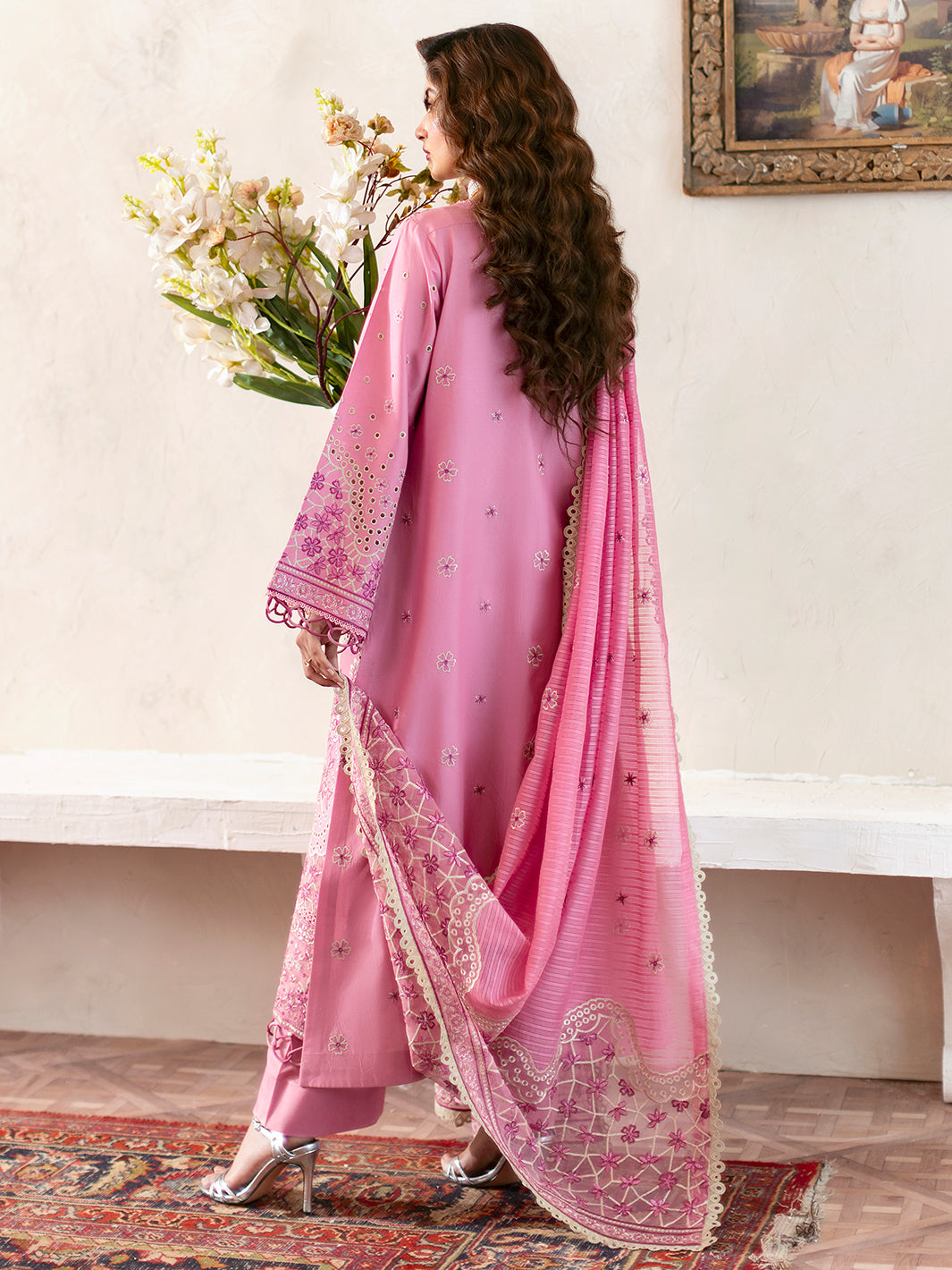 Mahnur | Sophie Luxury Lawn 25 | Raha - Official Mahnur stockist in UK - Sakeena London
