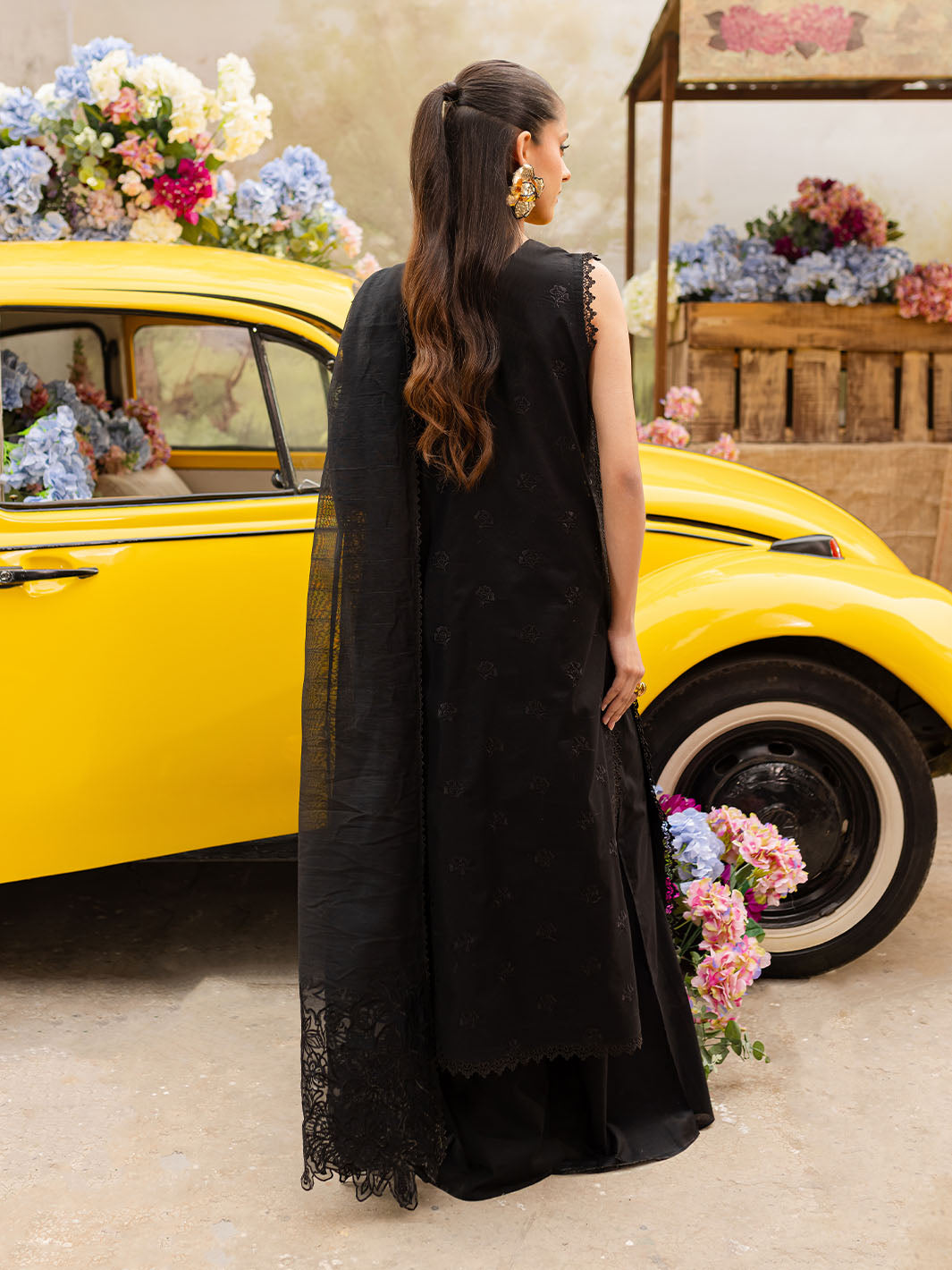 Mahnur | Twilight Luxury Lawn 25 | RAVENNA - Official Mahnur stockist in UK - Sakeena London