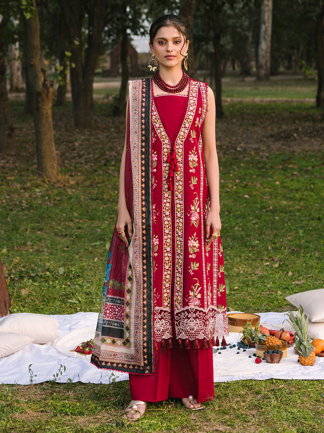 Mahnur | Dahlia Luxury Lawn 25 | Rosina - Official Mahnur stockist in UK - Sakeena London