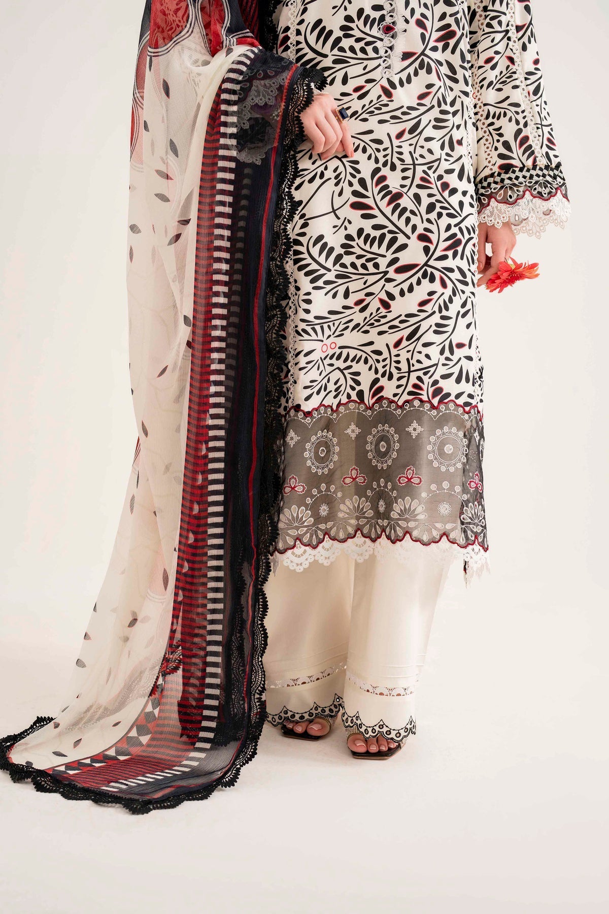 Sable Vogue | Lila Summer Lawn 24 | SAL-05-24 - Official Sable Vogue stockist in UK - Sakeena London