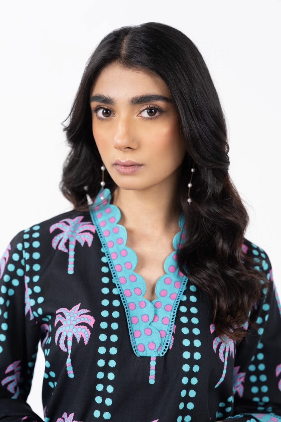 Al Karam | Winter 24 | SC-05-24 - Official Alkaram stockist in UK - Sakeena London