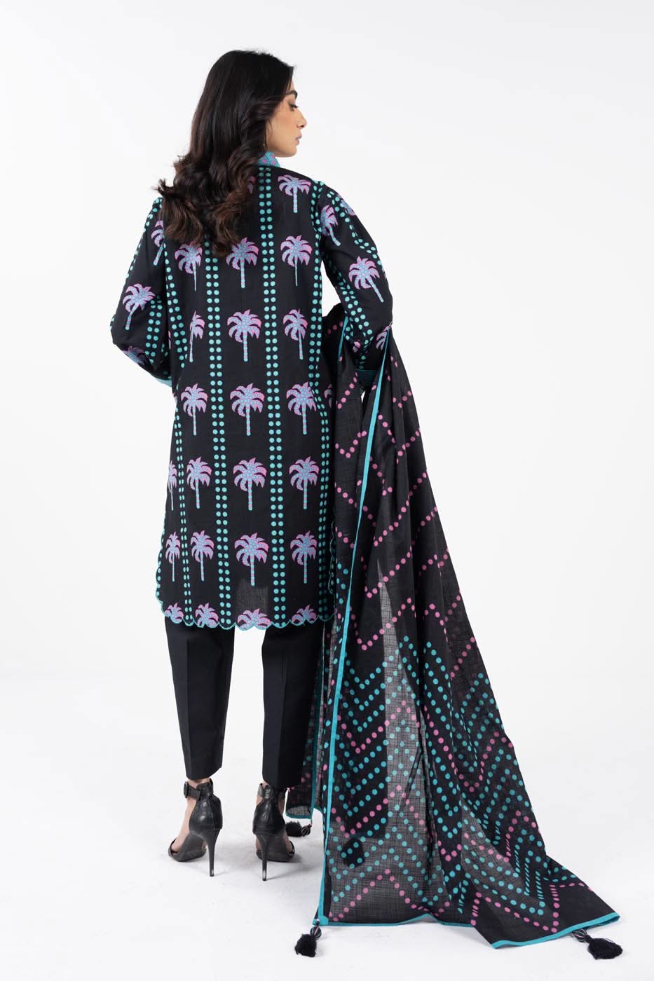 Al Karam | Winter 24 | SC-05-24 - Official Alkaram stockist in UK - Sakeena London