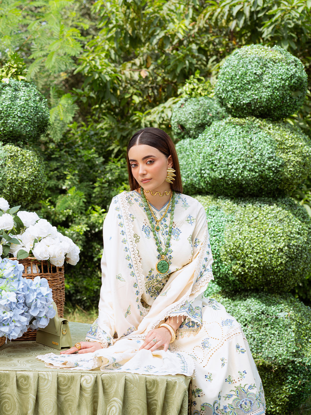 Mahnur | Secret Garden Karandi 25 | SG-001 - Official Mahnur stockist in UK - Sakeena London