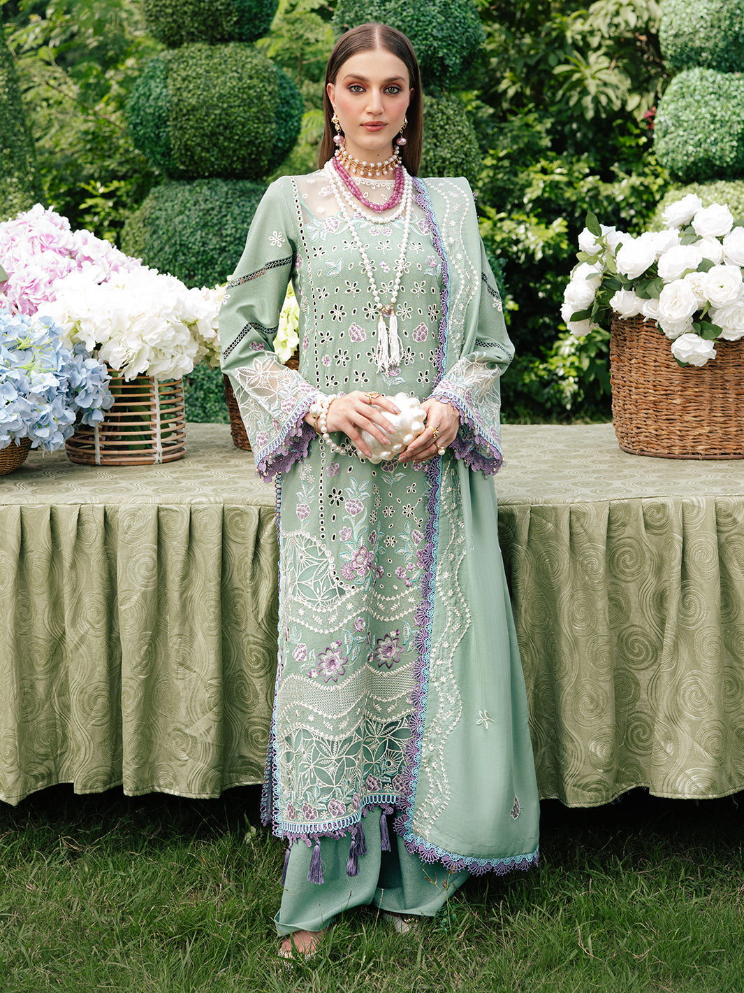 Mahnur | Secret Garden Karandi 25 | SG-002 - Official Mahnur stockist in UK - Sakeena London