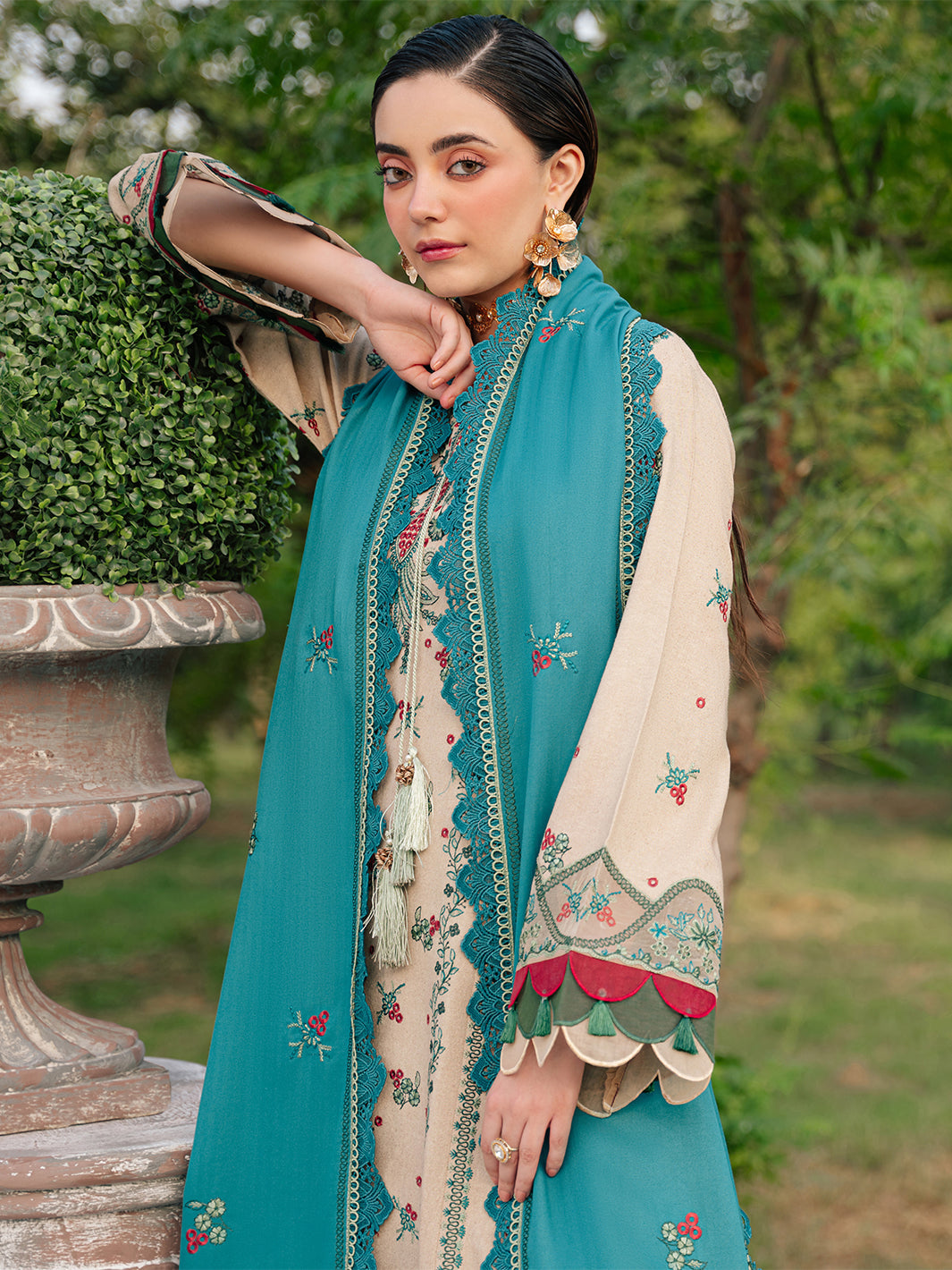 Mahnur | Secret Garden Karandi 25 | SG-008 - Official Mahnur stockist in UK - Sakeena London