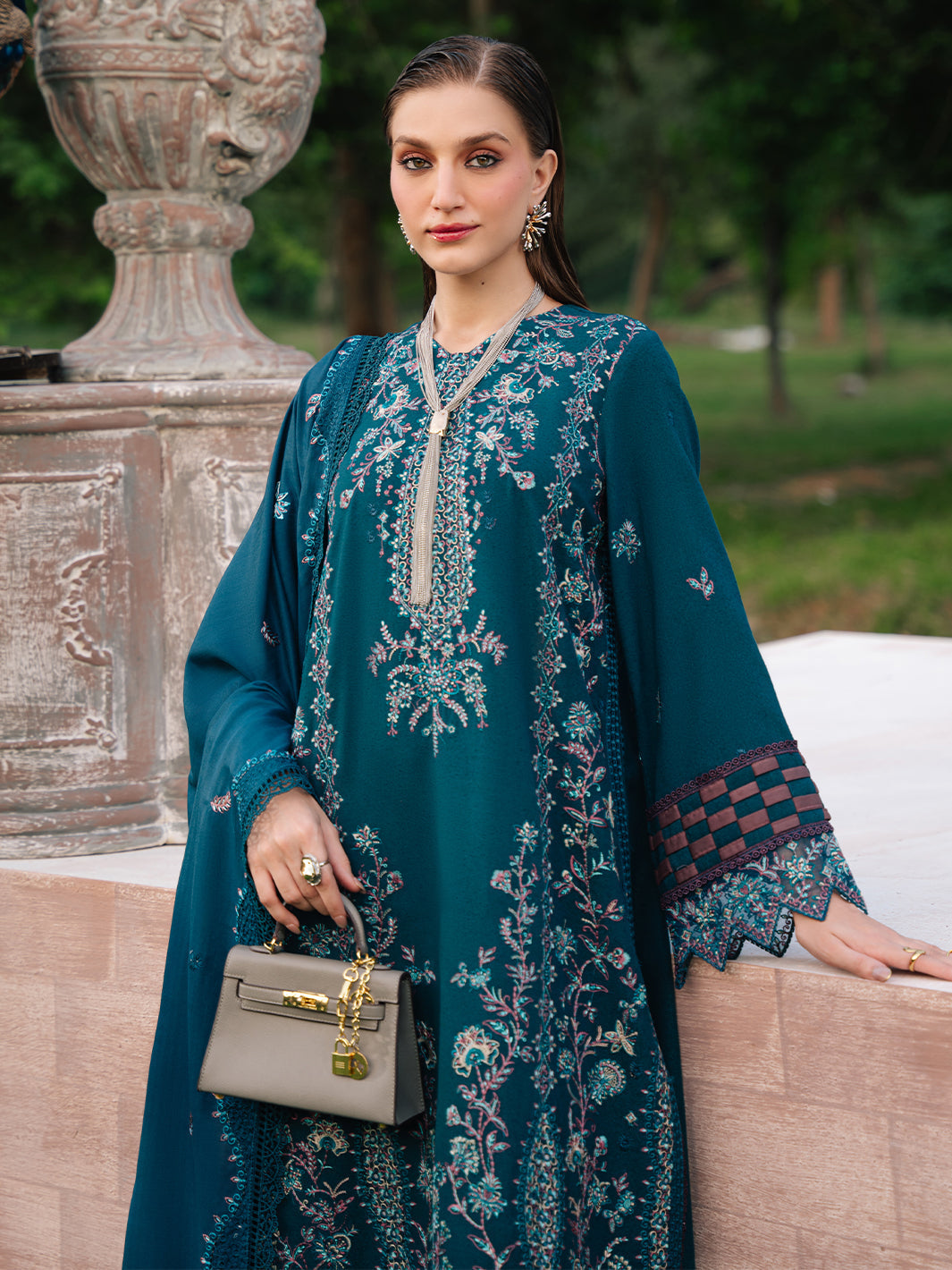 Mahnur | Secret Garden Karandi 25 | SG-009 - Official Mahnur stockist in UK - Sakeena London