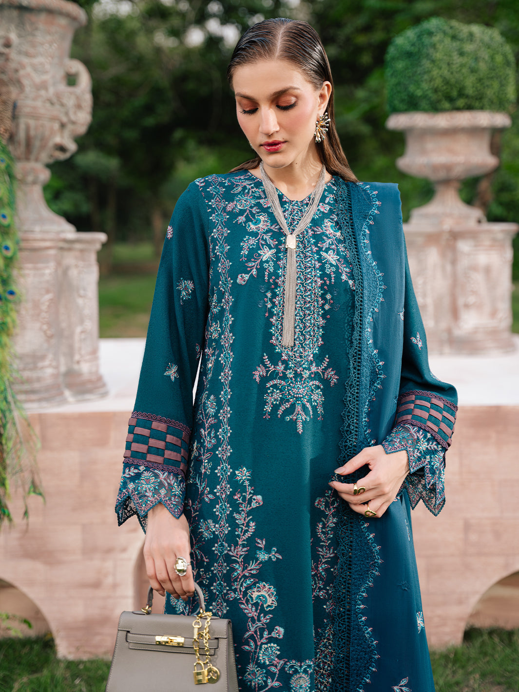 Mahnur | Secret Garden Karandi 25 | SG-009 - Official Mahnur stockist in UK - Sakeena London