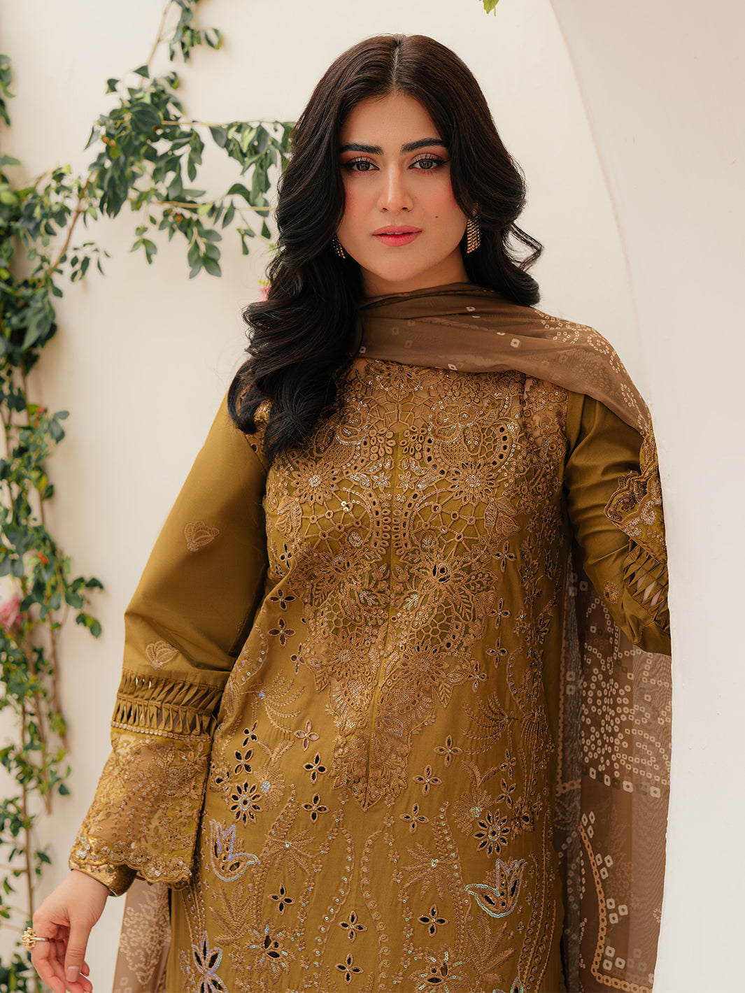 Mahnur | Allenura Luxury Lawn 24 | SIERRA - Official Mahnur stockist in UK - Sakeena London