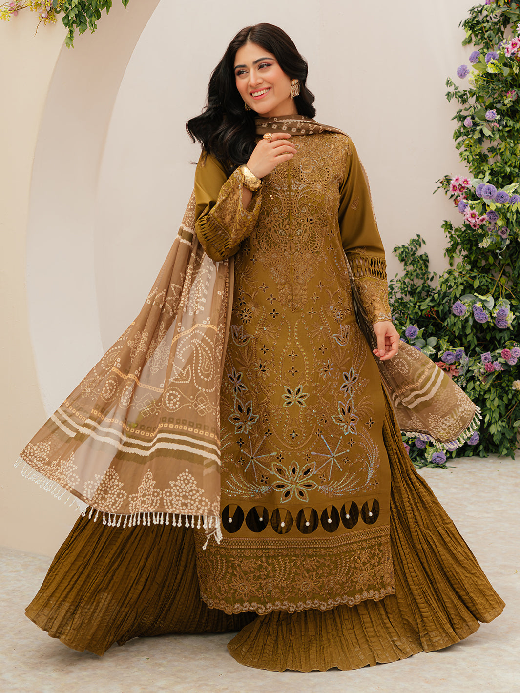 Mahnur | Allenura Luxury Lawn 24 | SIERRA - Official Mahnur stockist in UK - Sakeena London