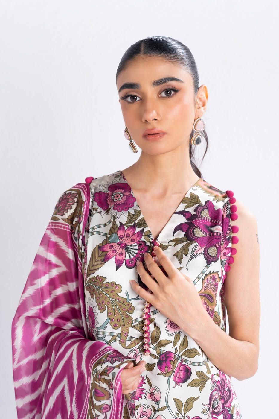 Al Karam | Winter 24 | SK-03-24 - Official Alkaram stockist in UK - Sakeena London