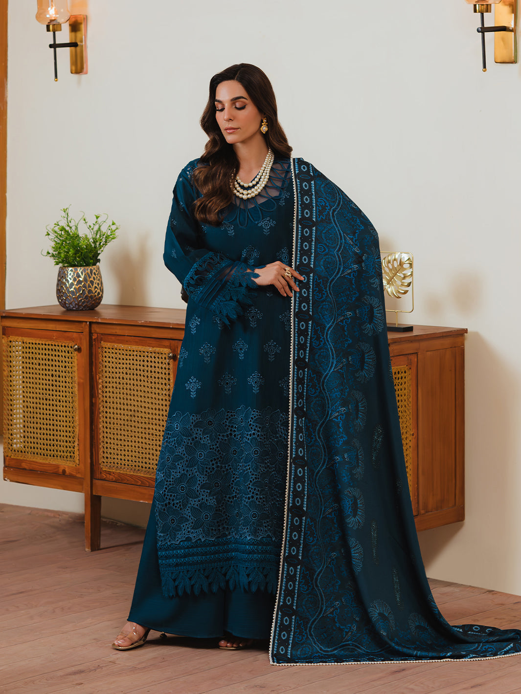 Mahnur | Stella Khaddar | SK-04A - Official Mahnur stockist in UK - Sakeena London