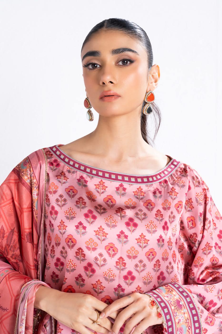 Al Karam | Winter 24 | SK-08-24 - Official Alkaram stockist in UK - Sakeena London