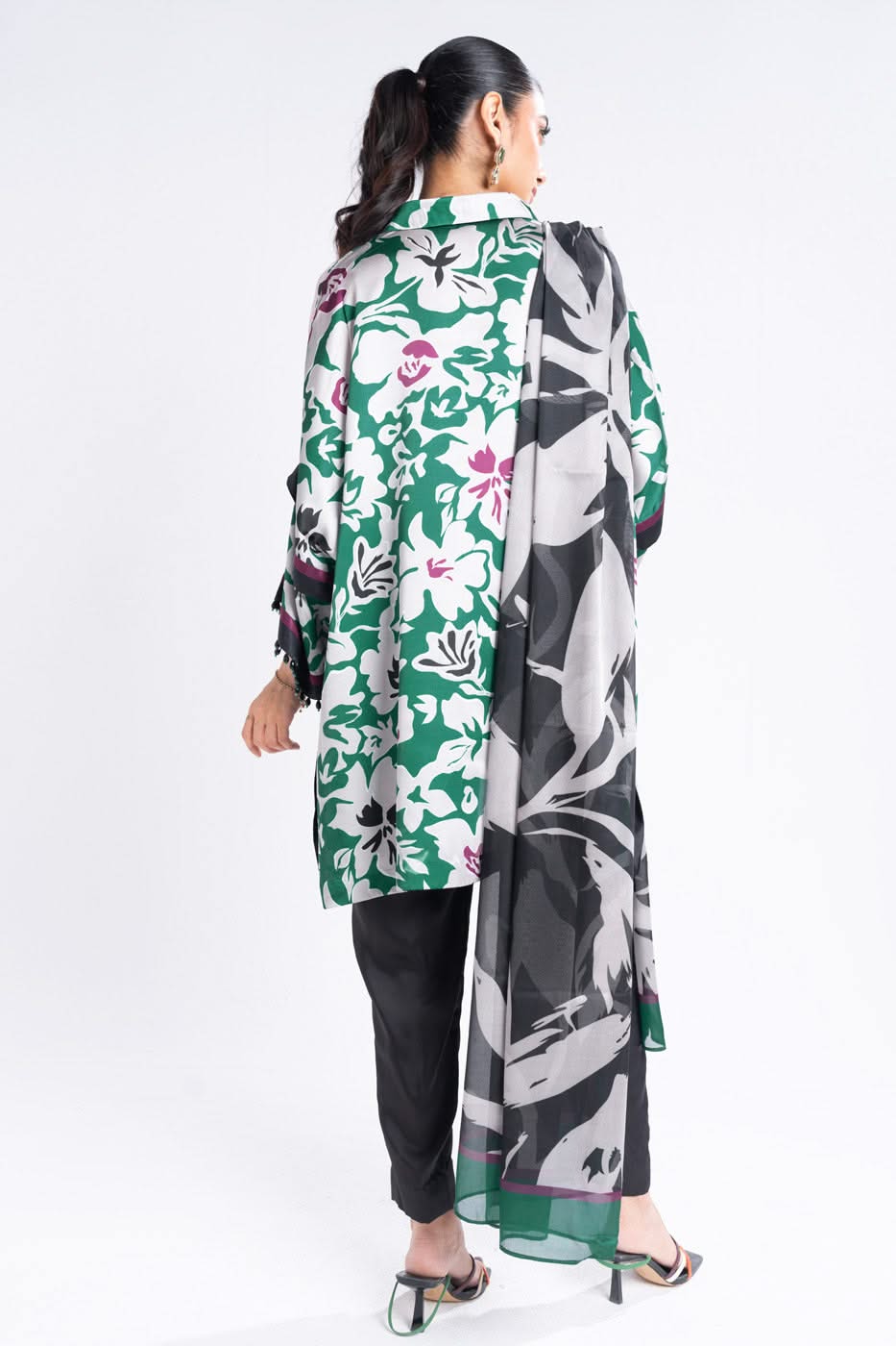 Al Karam | Winter 24 | SK-14-24 - Official Alkaram stockist in UK - Sakeena London
